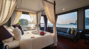 Honeymoon/VIP Suite With Terrace