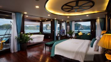 Queen Regent Suite