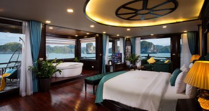 Queen Regent Suite