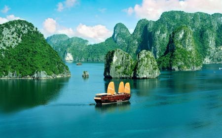 Luxury 10- Day Vietnam Highlight  Small Group Tour