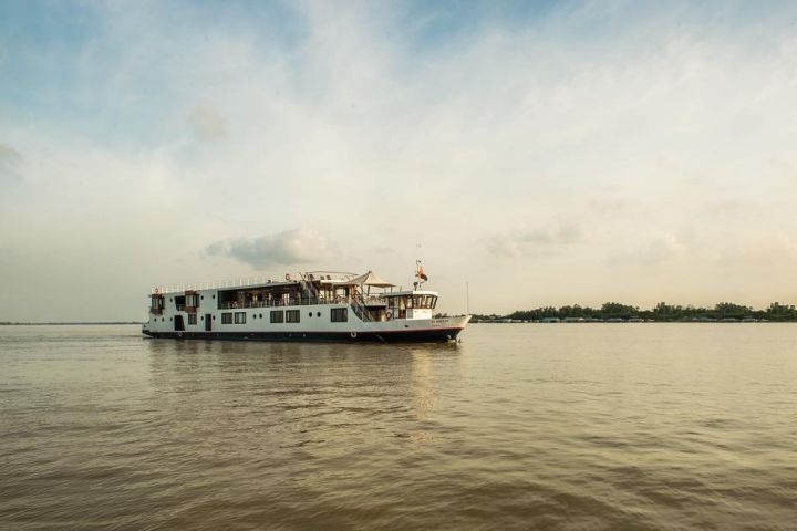 5 Days Tour With Mekong Cruise